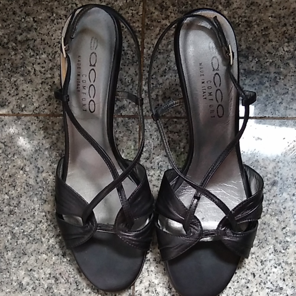 Sacco sling back pumps, made in italy